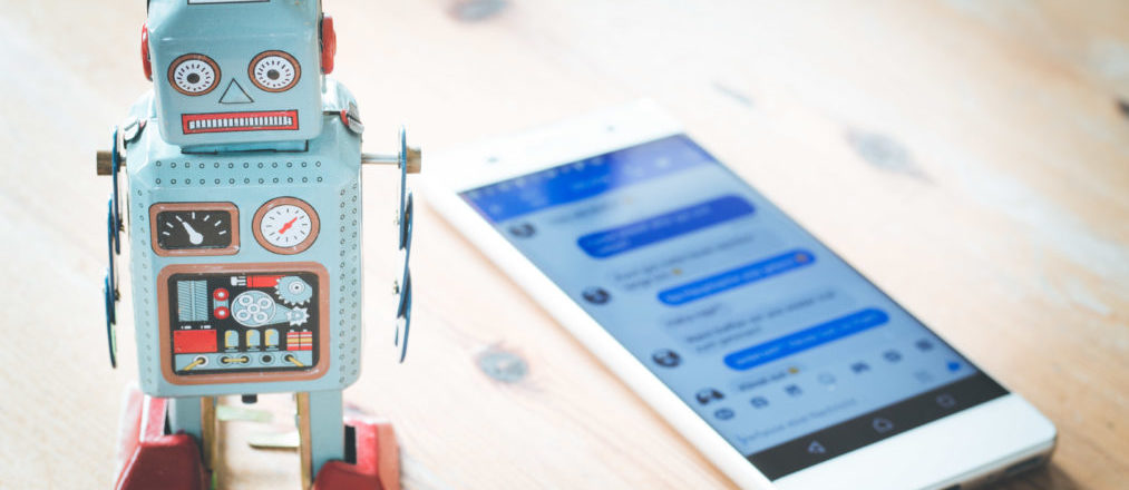 Immagine di copertina dell'articolo “Storia delle chatbot: ieri, oggi, domani”